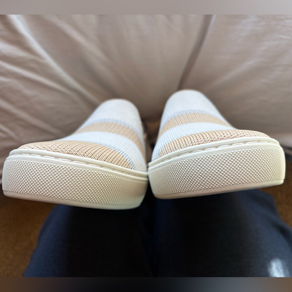 Rothy's birch stripe sneakers - Picture 4 of 5